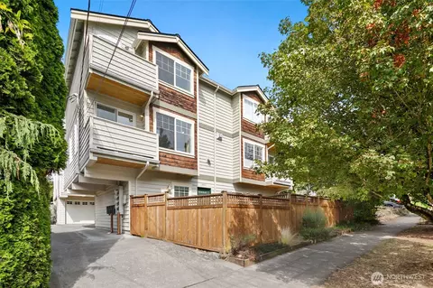 350 NW B Nw 76th St, Seattle, WA 98117