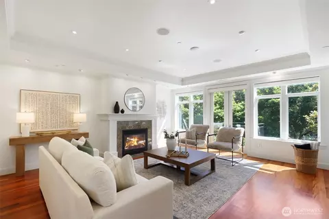 Living - 719 Harvard Ave E, Seattle, WA 98102 photo 1 of 4