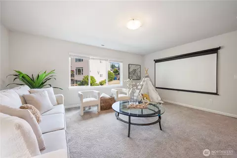 Living - 20340 85th Pl NE, Bothell, WA 98011 photo 5 of 5