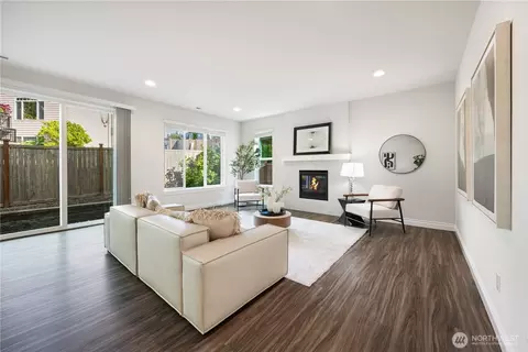 Living - 20340 85th Pl NE, Bothell, WA 98011 photo 2 of 5