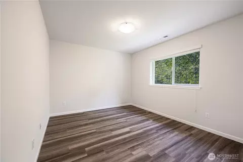 Bedroom - 20340 85th Pl NE, Bothell, WA 98011 photo 4 of 4