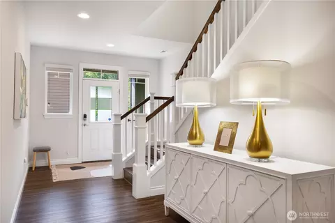 Entry Way - 20340 85th Pl NE, Bothell, WA 98011 photo 2 of 3