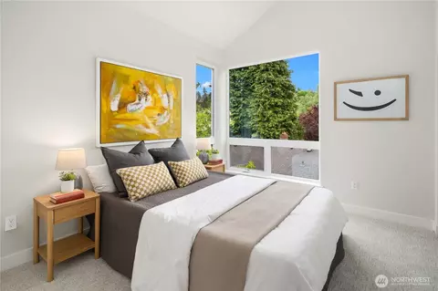 Bedroom - 116 29th Ave E, Seattle, WA 98112 photo 2 of 3