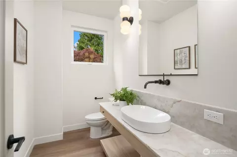 Bath - 116 29th Ave E, Seattle, WA 98112 photo 1 of 3