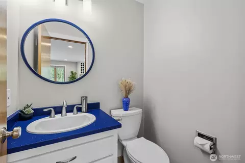 Bath - 16231 Valhalla Dr, Bothell, WA 98011 photo 1 of 6