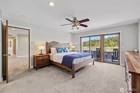 Bedroom - 16231 Valhalla Dr, Bothell, WA 98011 photo 2 of 6