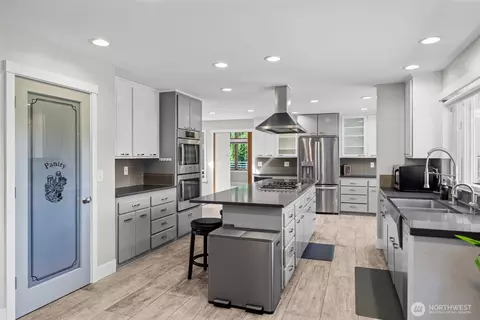 Kitchen - 16231 Valhalla Dr, Bothell, WA 98011 photo 4 of 4