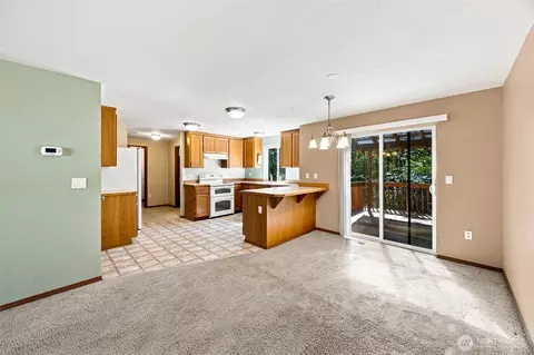 Living - 25517 35th Ave E, Spanaway, WA 98387 photo 3 of 4