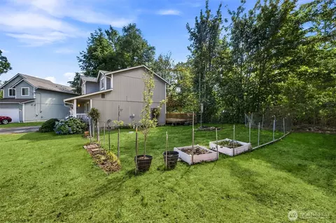Exterior - 25517 35th Ave E, Spanaway, WA 98387 photo 5 of 6
