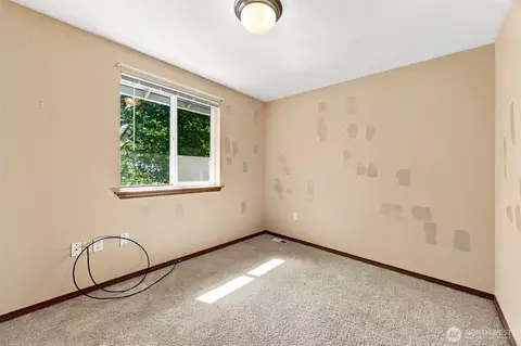 Bedroom - 25517 35th Ave E, Spanaway, WA 98387 photo 2 of 4