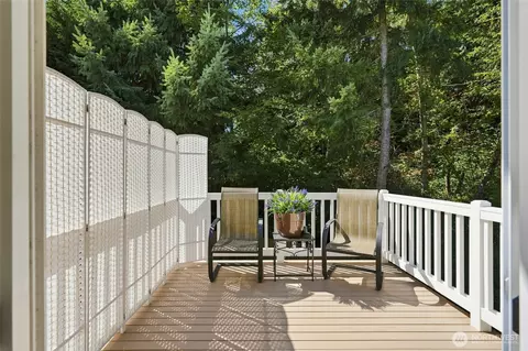 Exterior - 5822 14th Dr W #B, Everett, WA 98203 photo 3 of 8