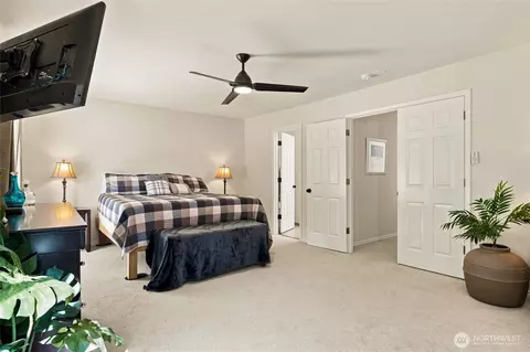 Bedroom - 5822 14th Dr W #B, Everett, WA 98203 photo 1 of 5