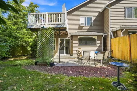 Exterior - 5822 14th Dr W #B, Everett, WA 98203 photo 7 of 8