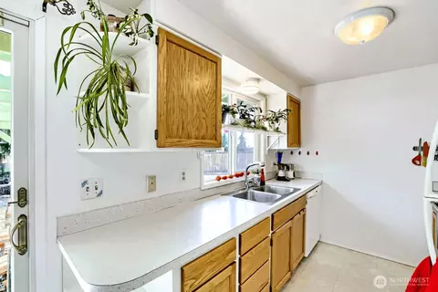 Kitchen - 9307 3rd Pl SE, Everett, WA 98208 photo 1 of 2