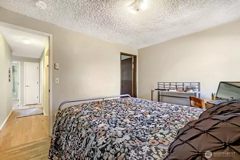 Bedroom - 9307 3rd Pl SE, Everett, WA 98208 photo 2 of 7