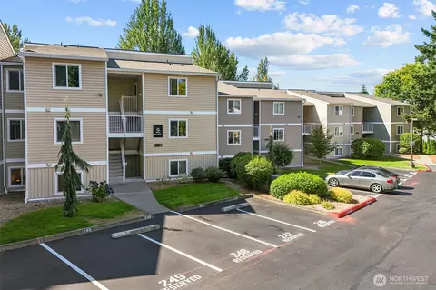 12429 NE 130th Ct #G108, Kirkland, WA 98034