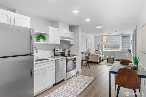 5022 Martin Luther King Jr Way S #10, Seattle, WA 98118