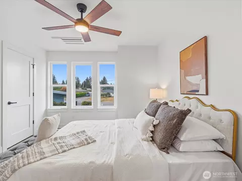 Bedroom - 817 Olympic Blvd #B, Everett, WA 98203 photo 1 of 4