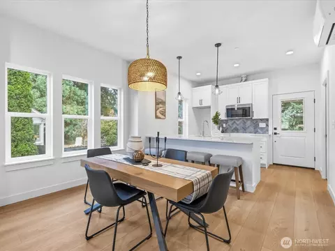 Dining - 817 Olympic Blvd #B, Everett, WA 98203 photo 1 of 6