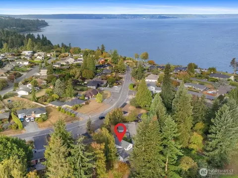 View/Area - 817 Olympic Blvd #B, Everett, WA 98203 photo 4 of 5