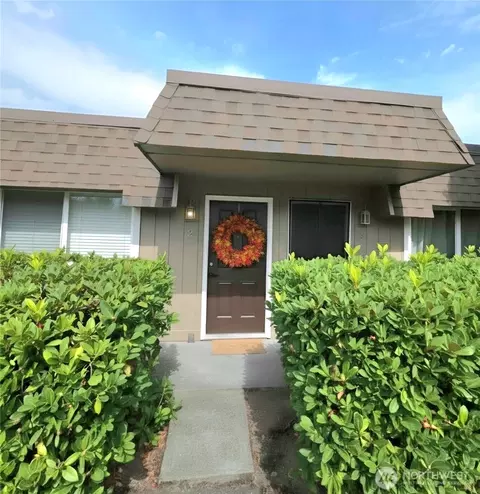 9811 Whitman Ave SW #2, Lakewood, WA 98499