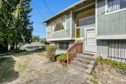 4200 S Ferdinand St, Seattle, WA 98118