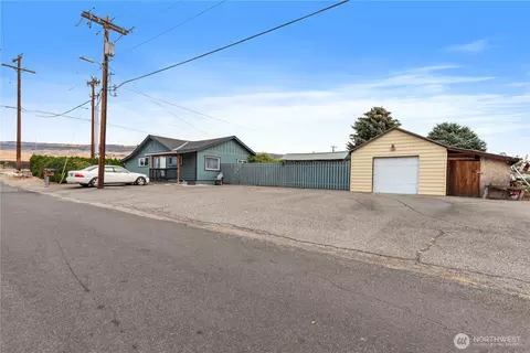 7 S Roland Ave, East Wenatchee, WA 98802