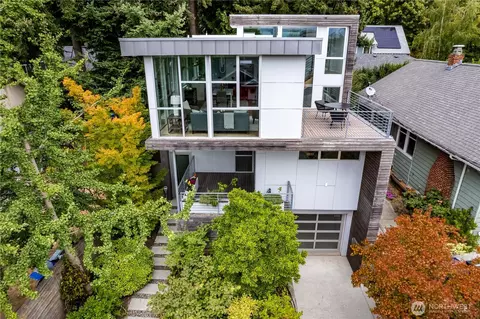 Exterior - 2112 N 46th St, Seattle, WA 98103 photo 2 of 13