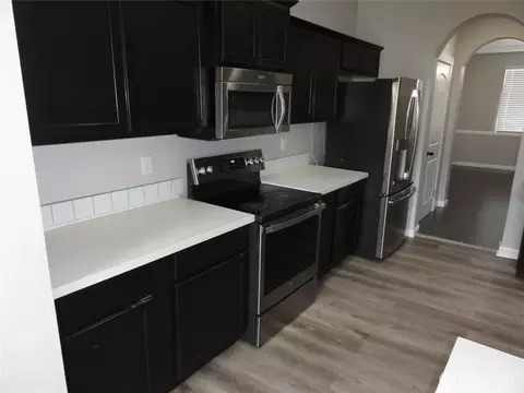 Kitchen - 18505 11th Ln E, Spanaway, WA 98387 photo 1 of 2