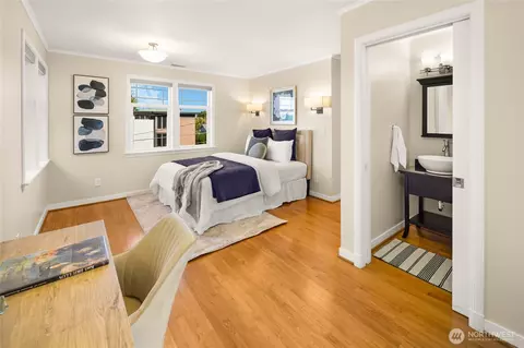 Bedroom - 3205 E Pine St, Seattle, WA 98122 photo 3 of 7
