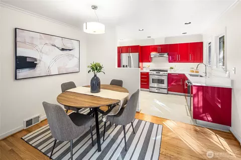 Dining - 3205 E Pine St, Seattle, WA 98122 photo 2 of 2