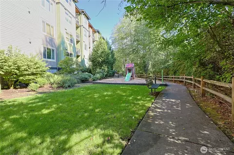 Exterior - 15700 116th Ave NE #209, Bothell, WA 98011 photo 3 of 5