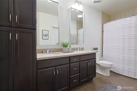 Bath - 15700 116th Ave NE #209, Bothell, WA 98011 photo 2 of 2