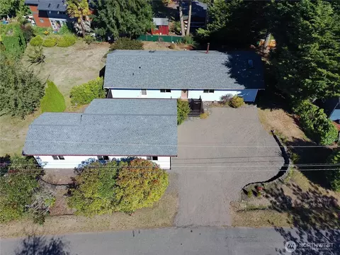 6736 NE Admiralty Ln, Hansville, WA 98340