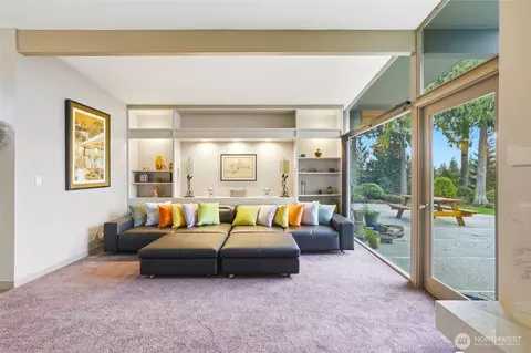 Living - 316 Heather Rd, Everett, WA 98203 photo 4 of 6