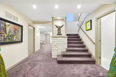 Entry Way - 316 Heather Rd, Everett, WA 98203 photo 3 of 3