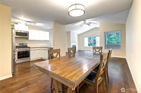Dining - 13700 56th Ave SE, Everett, WA 98208 photo 1 of 2