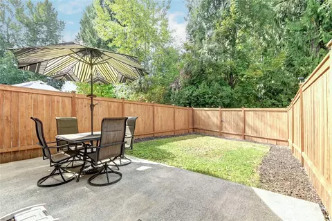 Exterior - 13700 56th Ave SE, Everett, WA 98208 photo 5 of 6