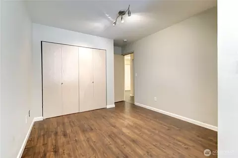 Bedroom - 13700 56th Ave SE, Everett, WA 98208 photo 1 of 4