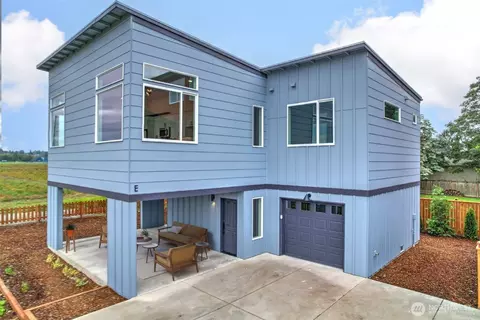 27523 102nd Ave NW #E, Stanwood, WA 98292