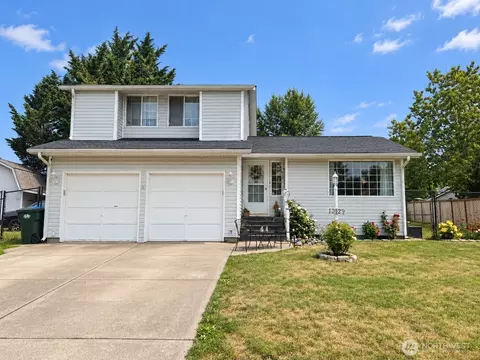 10129 C St E, Tacoma, WA 98445