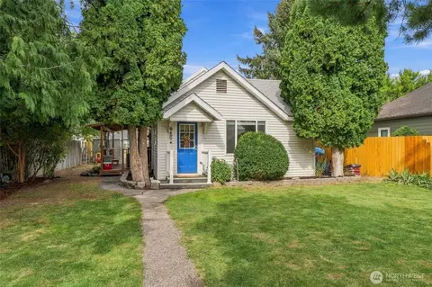 319 NW C St, Ephrata, WA 98823