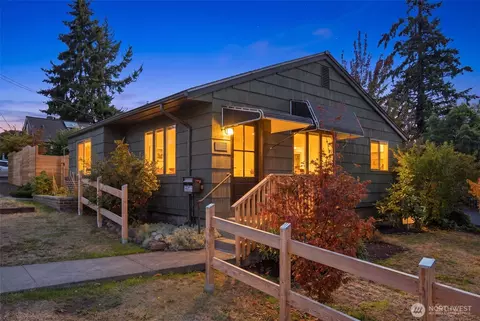 922 Pitt Ave, Bremerton, WA 98310