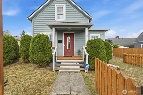 Exterior - 1711 24th St, Everett, WA 98201 photo 2 of 5