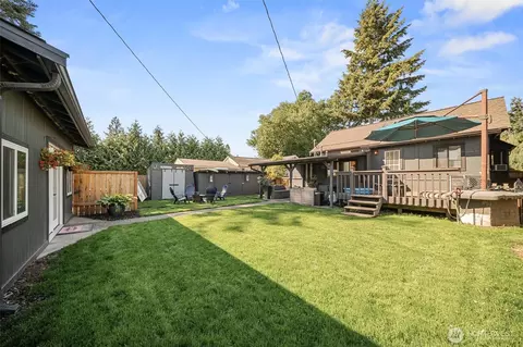 Exterior - 1337 Pioneer St, Enumclaw, WA 98022 photo 5 of 5