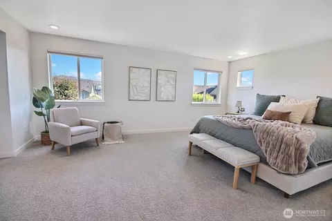 Bedroom - 1159 Williams Pl, Enumclaw, WA 98022 photo 1 of 4