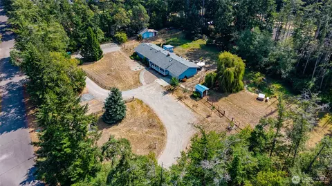 1866 Wellington Dr, Oak Harbor, WA 98277