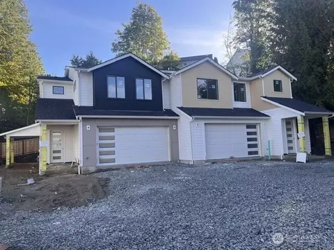 16841 Brickyard Rd #3B, Bothell, WA 98011