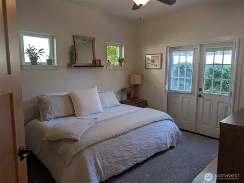 Bedroom - 223 Clover Ct, Langley, WA 98260 photo 1 of 2