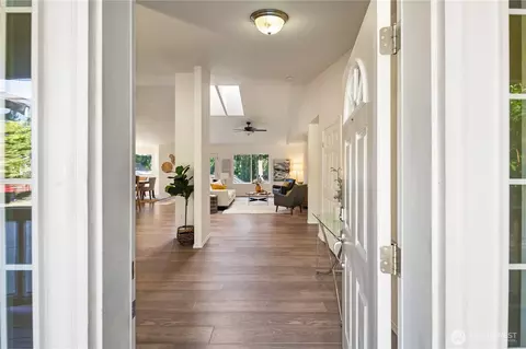 36895 Cypress Dr NE, Hansville, WA 98340